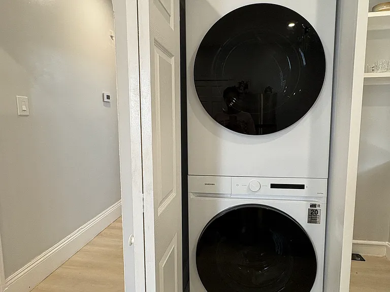 137 Centre St #1 — Photo 9