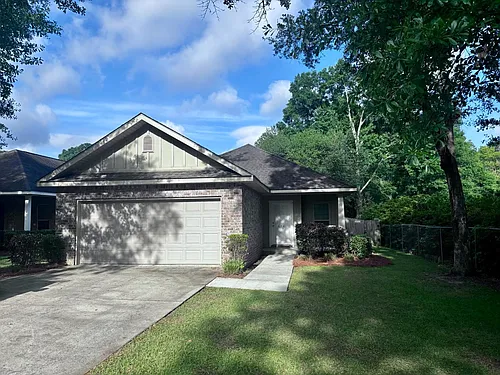 604 Skyline Dr W Photo 1