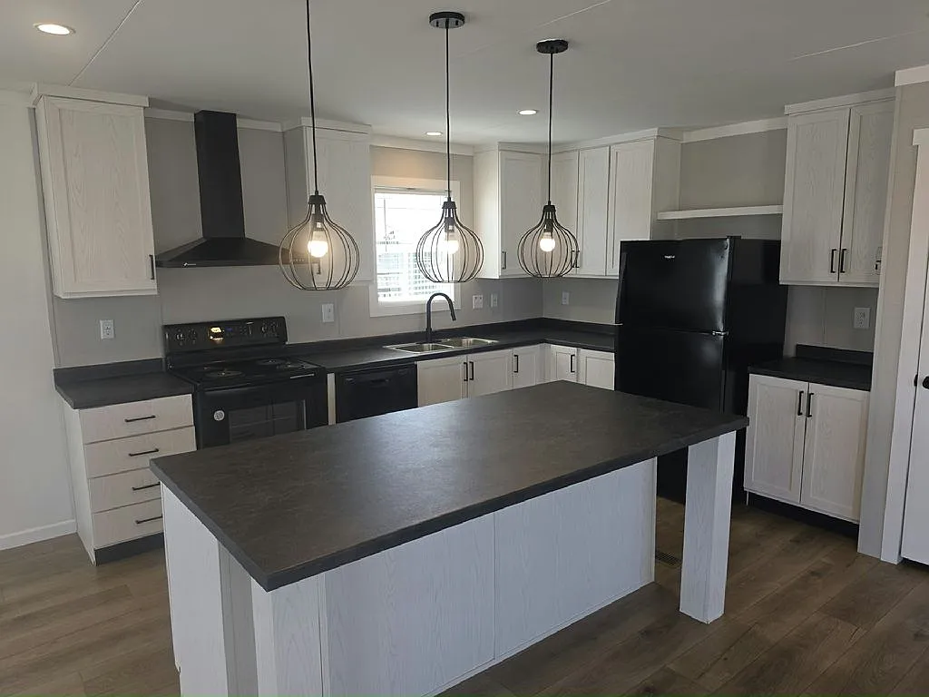 4 bed, 1680 sqft, $1,750 — Photo 1
