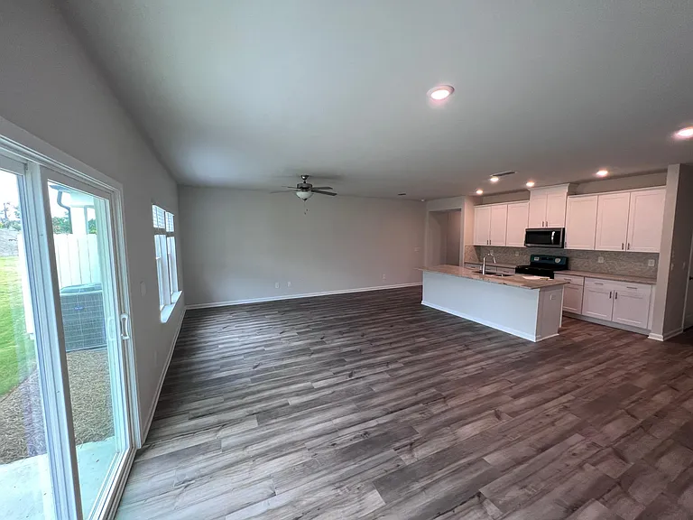 830 Sunny Lake Dr — Photo 4