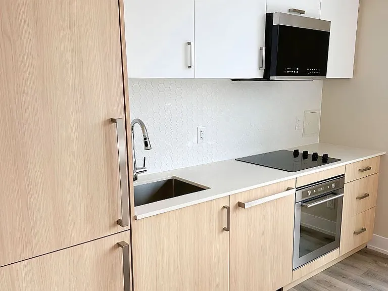 1316 Kingston Rd #502 — Photo 3