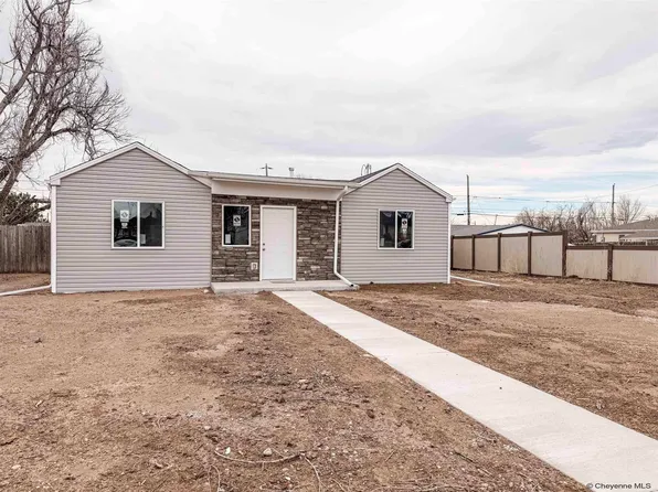 2415 E 10th St, Cheyenne, WY 82001