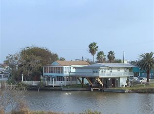 327 Leeward Way, Freeport, TX 77541
