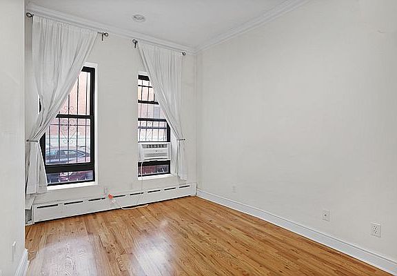 3rd image of 384 15th St APT 1R