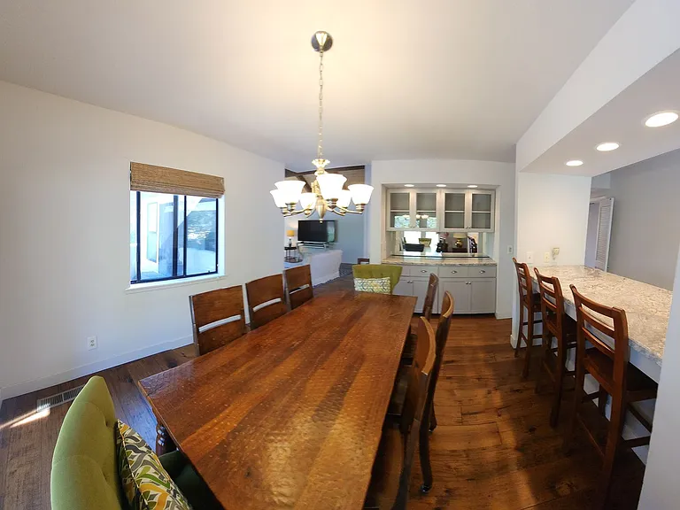 270 E Foothill Blvd — Photo 23