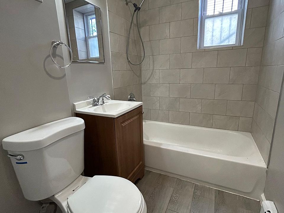 2nd image of 47 Lenox Ave