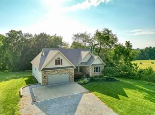 12567 Upper Fredericktown Rd, Mount Vernon, OH 43050