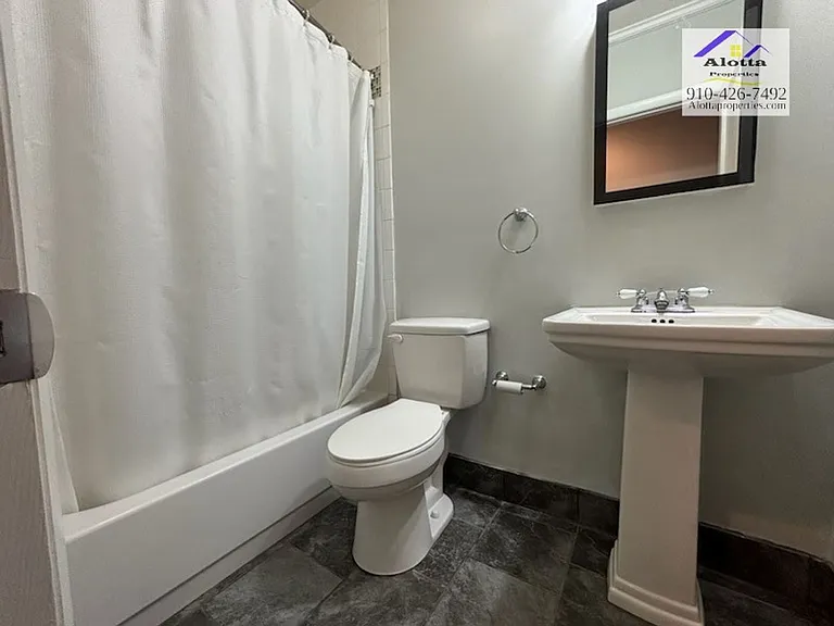 213 Marshall Rd — Photo 11