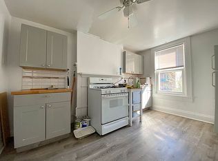 20-21 41st St #2, Astoria, NY 11105