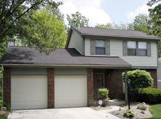 1657 Woodspring Dr, Powell, OH 43065