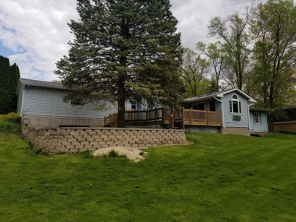2nd image of 15631 Willow Ct