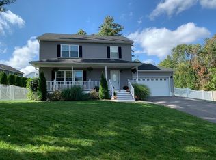 48 Marmon St, Springfield, MA 01129