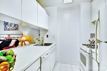 Rented by City Connections Realty