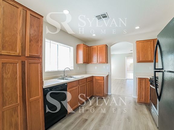 4th image of 13406 N 124th Ln
