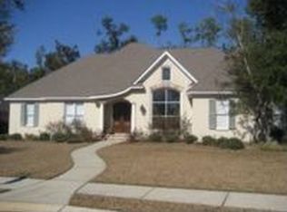 10021 Mockingbird Cir, Ocean Springs, MS 39564
