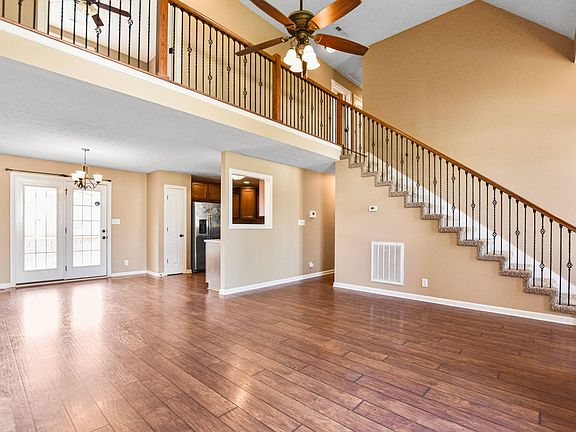 5th image of 3749 Silver Fox Ct