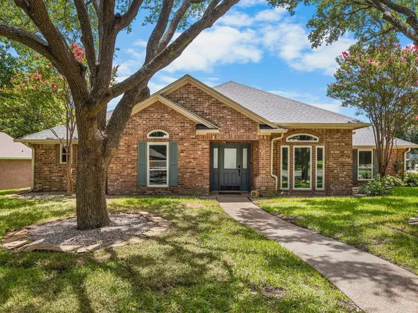 1104 Western Ridge Dr, Woodway, TX 76712