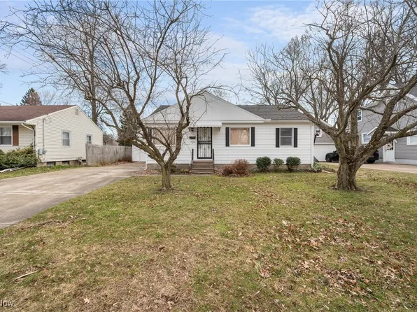 1422 Myrtle Ave, Ashtabula, OH 44004