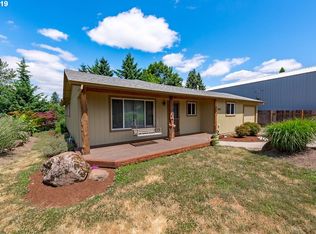 3287 Sunset Dr, Hubbard, OR 97032