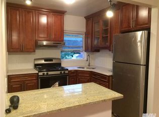 12320 6th Ave, College Point, NY 11356