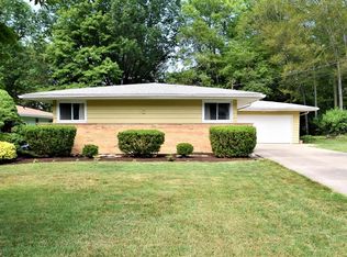 7699 Ragall Pkwy, Middleburg Heights, OH 44130