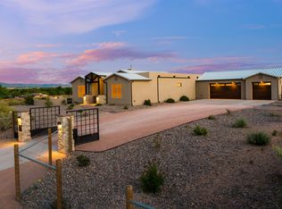 77 Ruffles Ln, Corrales, NM 87048