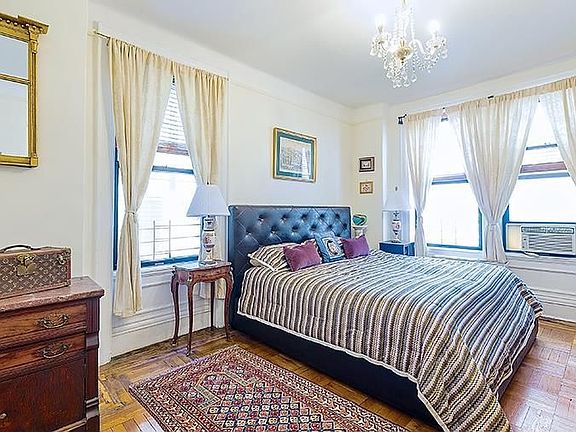 3rd image of 828 7th Ave #11L
