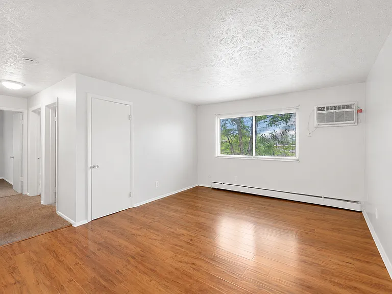 2635 Stanton Ave #11 — Photo 2