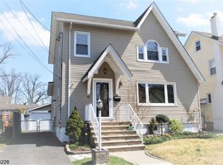 94 Fairway Ave, Belleville, NJ 07109