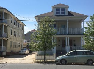 426 Academy Ave #2, Providence, RI 02908