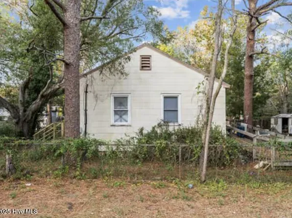 219 Calhoun Drive, Wilmington, NC 28412