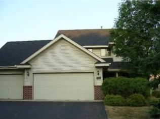 8411 Spruce Ct, Victoria, MN 55386