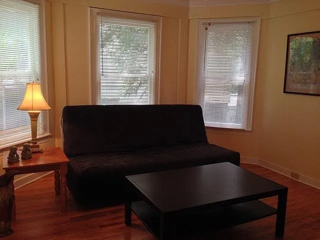 429 Castle St #HOUSE — Photo 7