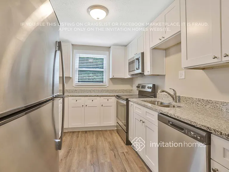 6860 Cainwood Dr — Photo 10