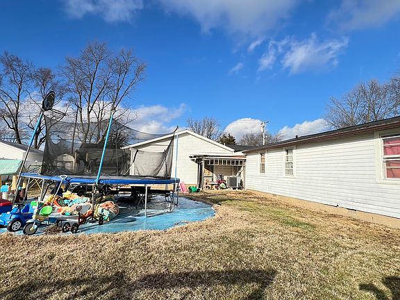 2nd image of 1408 Holland St