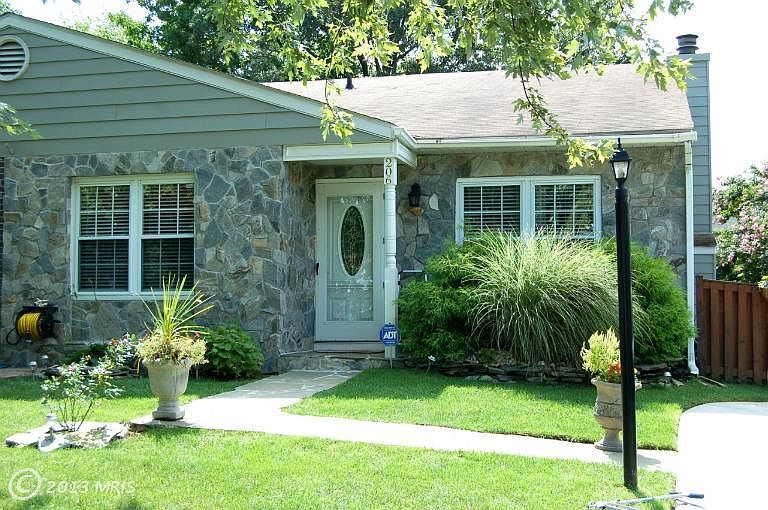 1st image of 206 Palmetto Dr