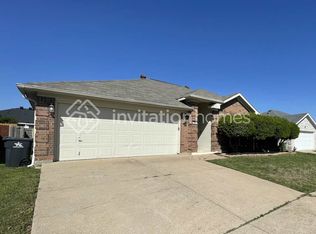 343 McMurtry Dr, Arlington, TX 76002