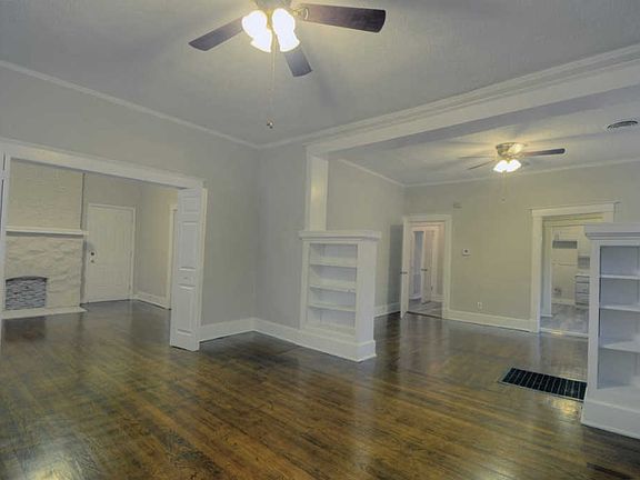 3rd image of 1695 Kendale Ave