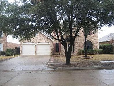 2nd image of 5325 Crescent Lake Dr