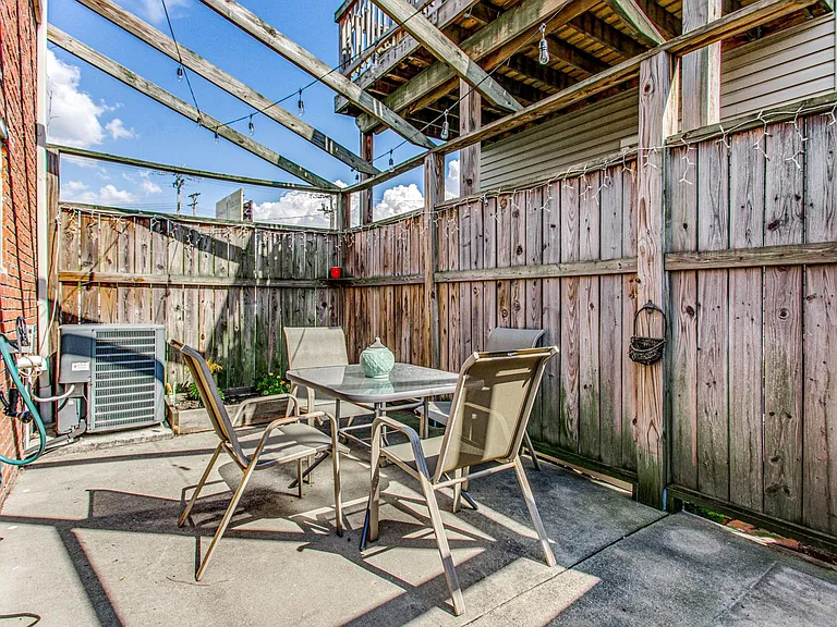 2128 Merriman Way — Photo 40