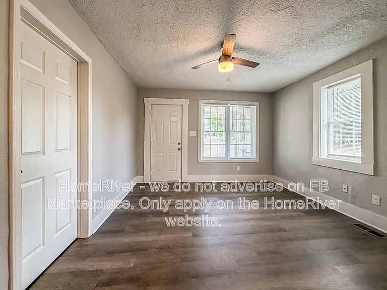 1218 Boyer St — Photo 9