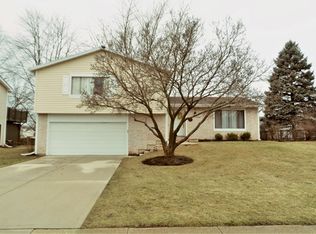 880 S Prospect Ave, Bartlett, IL