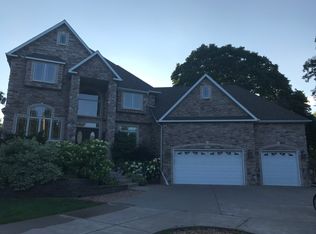 2635 Pilgrim Ln N, Plymouth, MN 55441