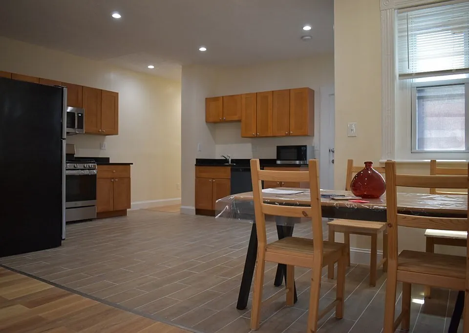 16 Glenville Ave #1