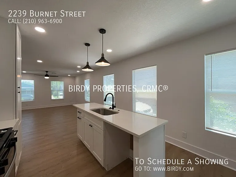 2239 Burnet St — Photo 11