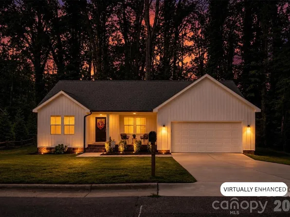 918 Brookwood Ct, Statesville, NC 28677