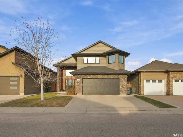 114 Stefaniuk Crescent, Saskatoon, SK S7W 0H6