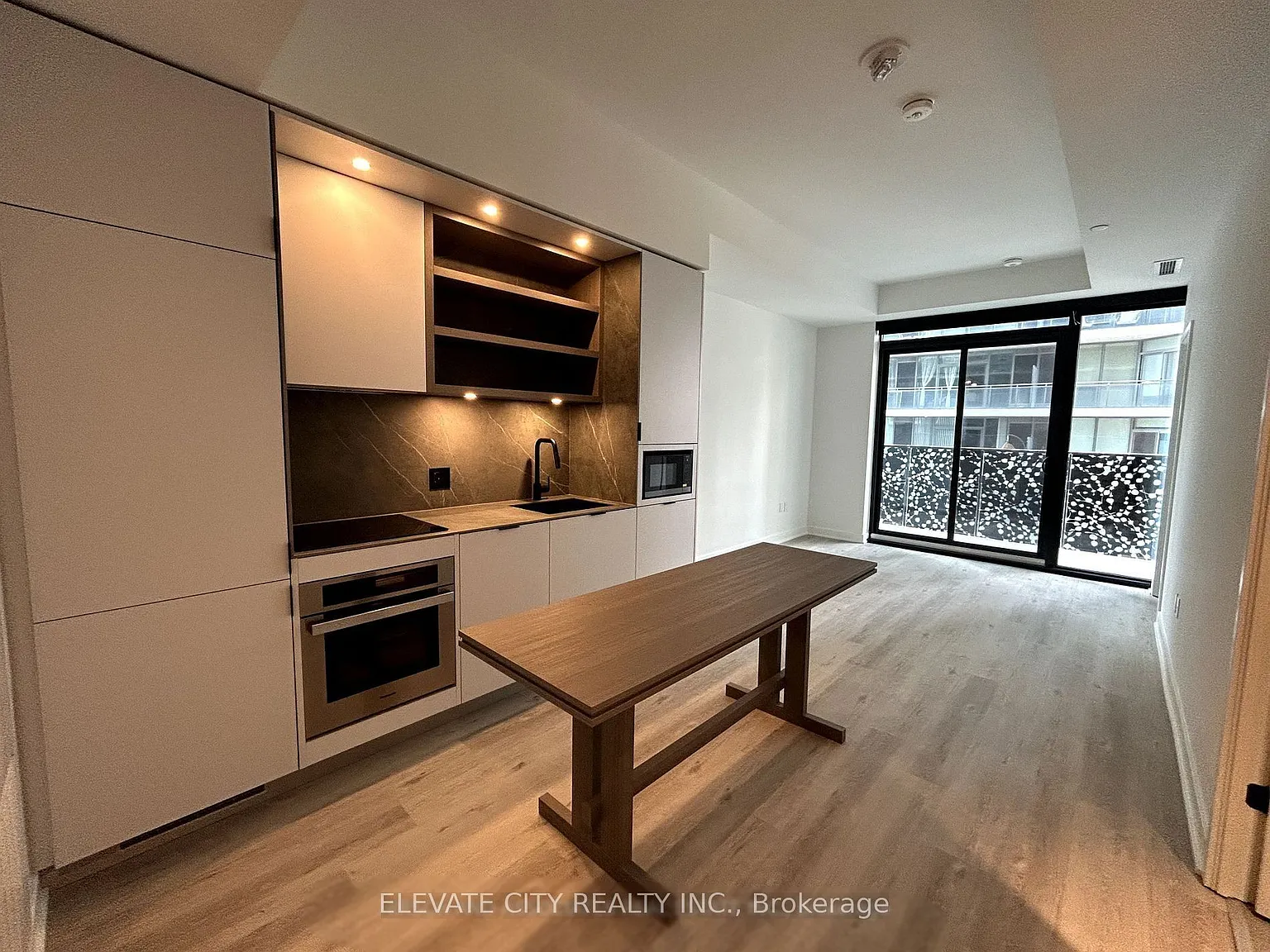 55C Bloor Yorkville Residences — Photo 4