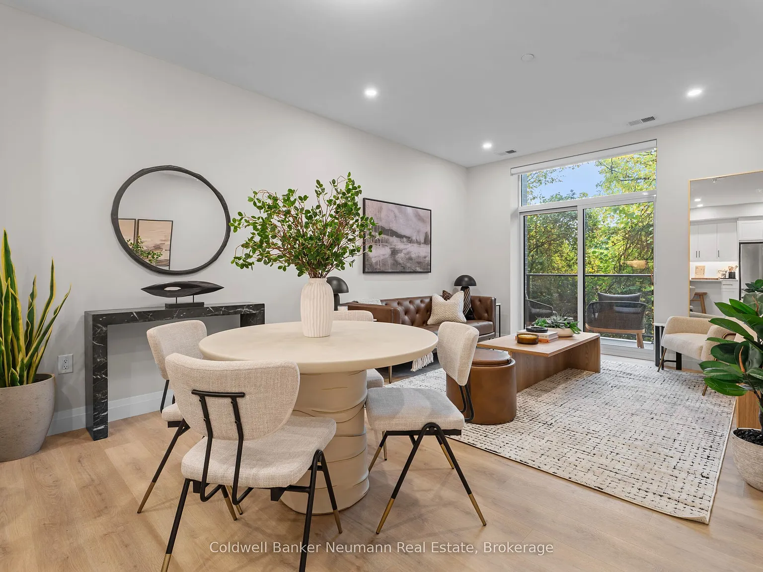 2 bed, $3,500 — Photo 3