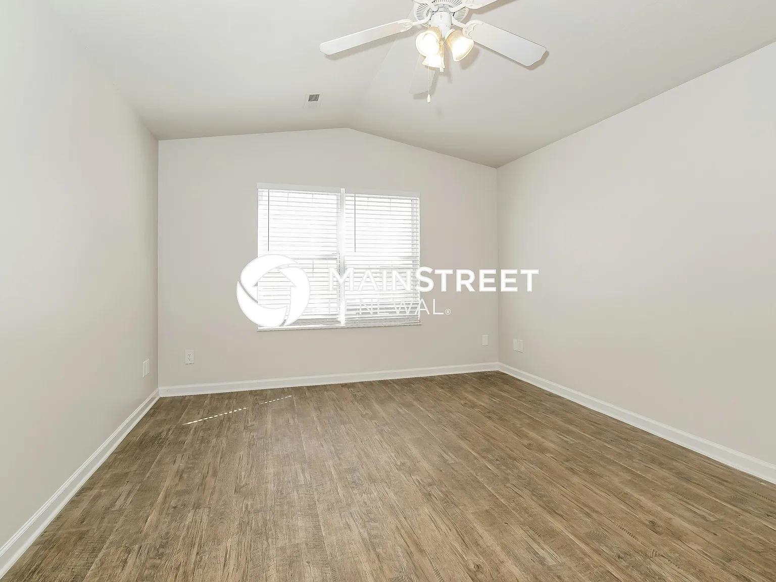 1670 Sails Way — Photo 3